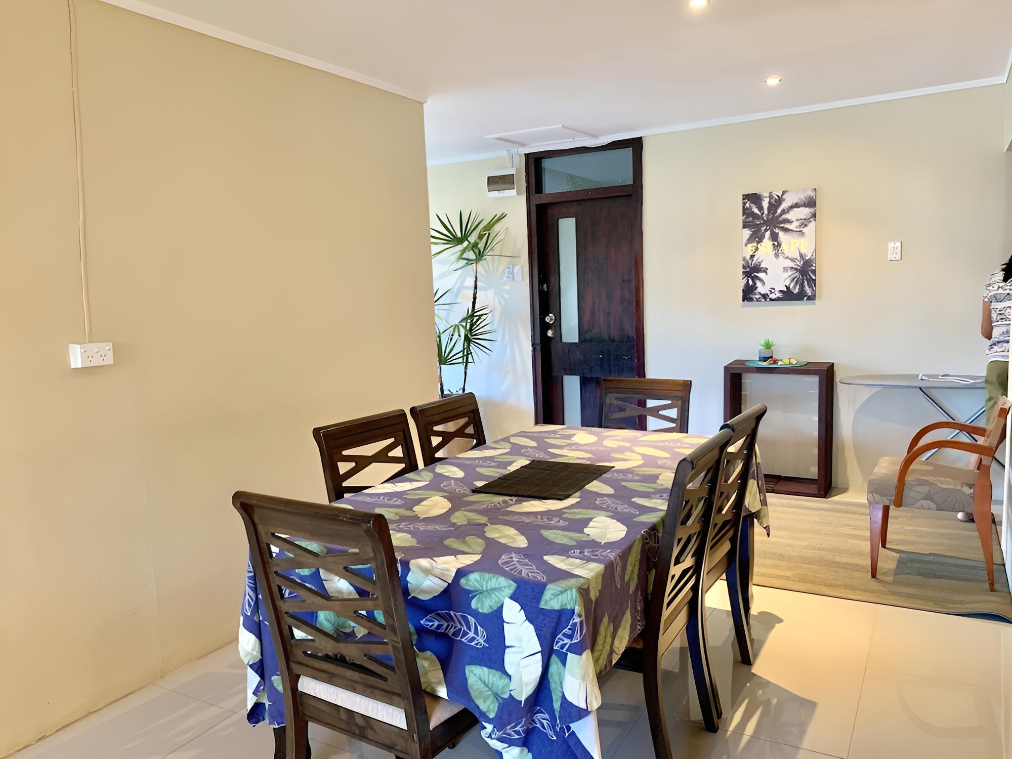 House, 3 Bedrooms photo 2