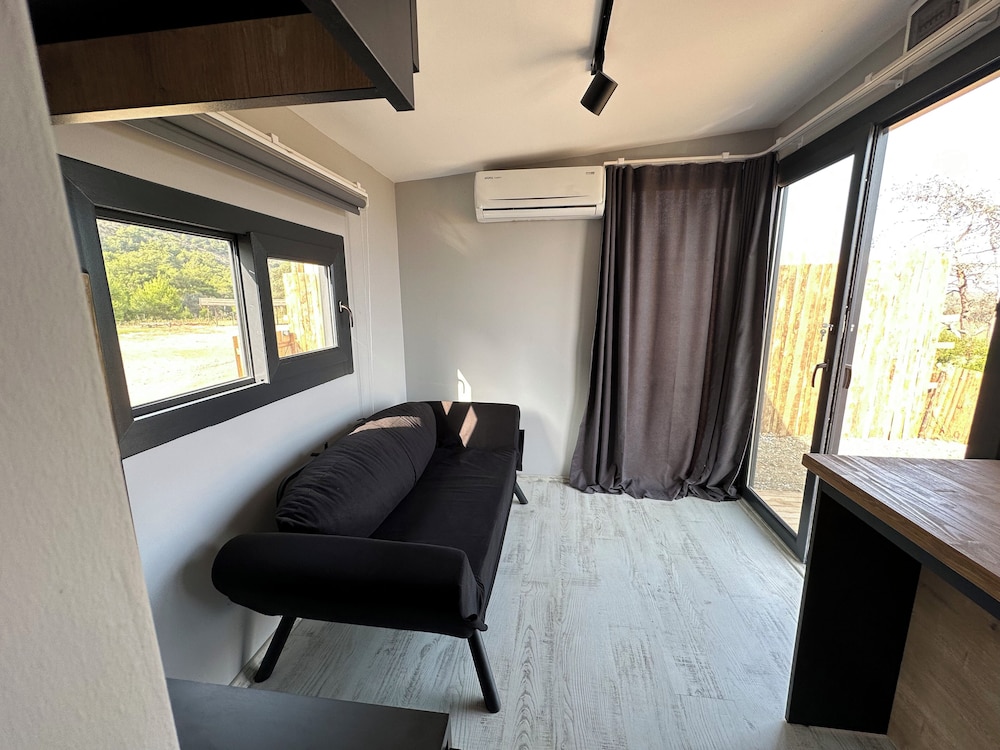 Deluxe Bungalow photo 1