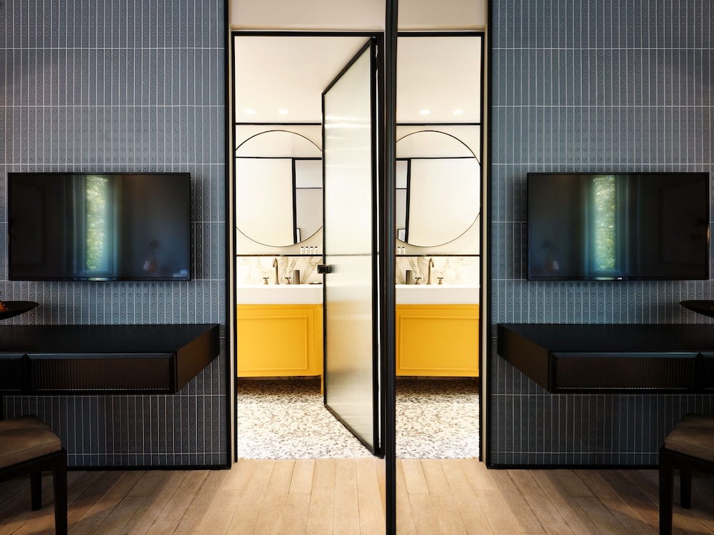 Premium Room, Balcony, City View