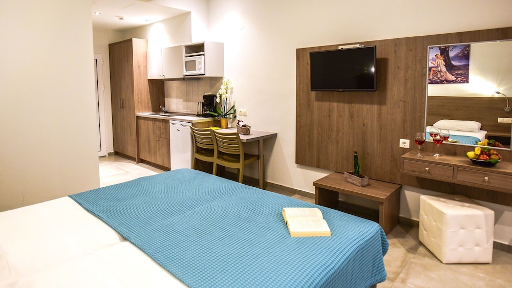 Studio (2 Adults) - Photo 4