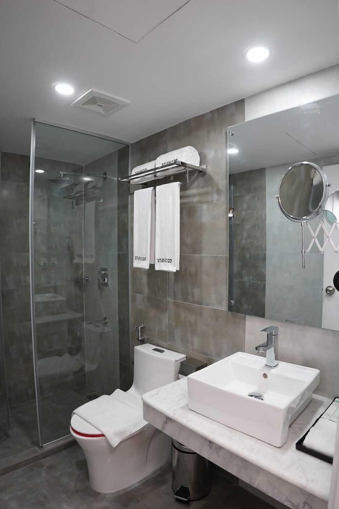 Business Single Room, 1 Double Bed, Terrace, City View photo 2