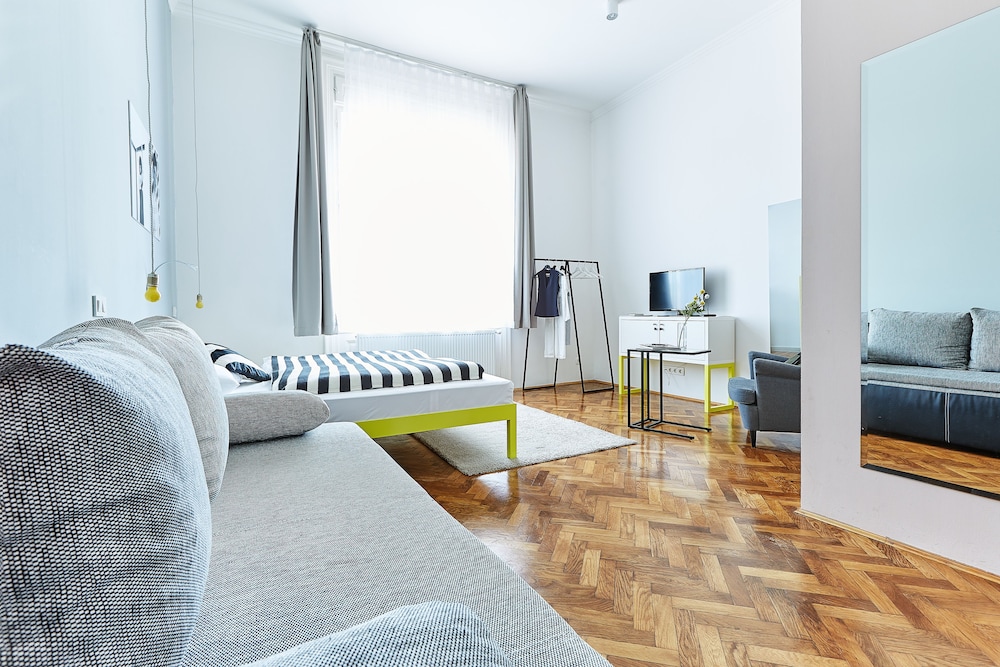 Superior Studio, 1 King Bed With Sofa Bed, City View