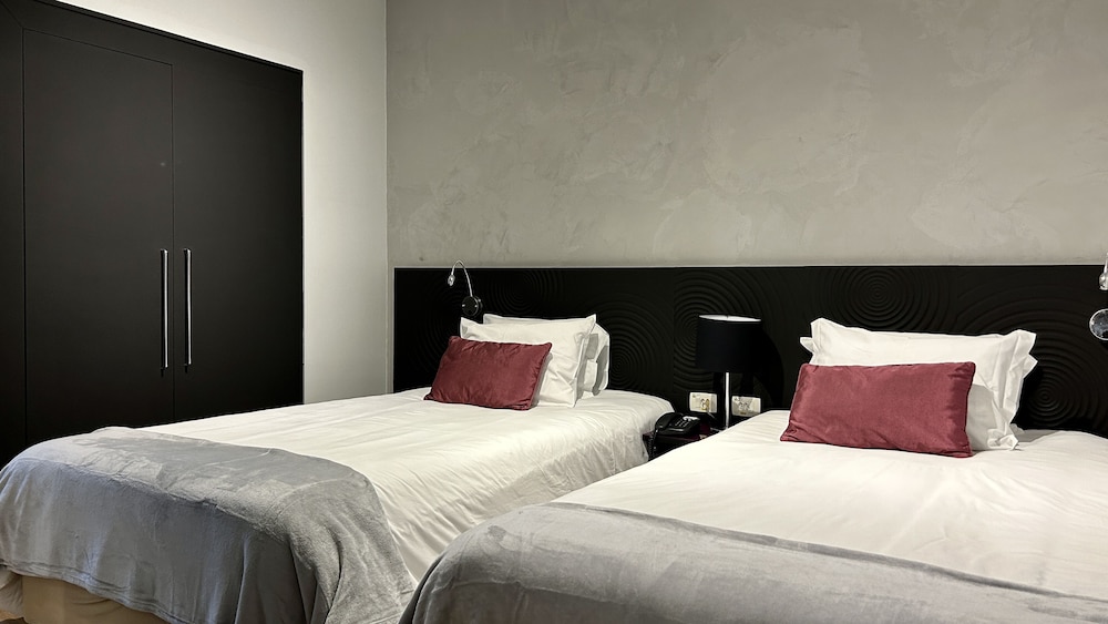 Deluxe Single Room