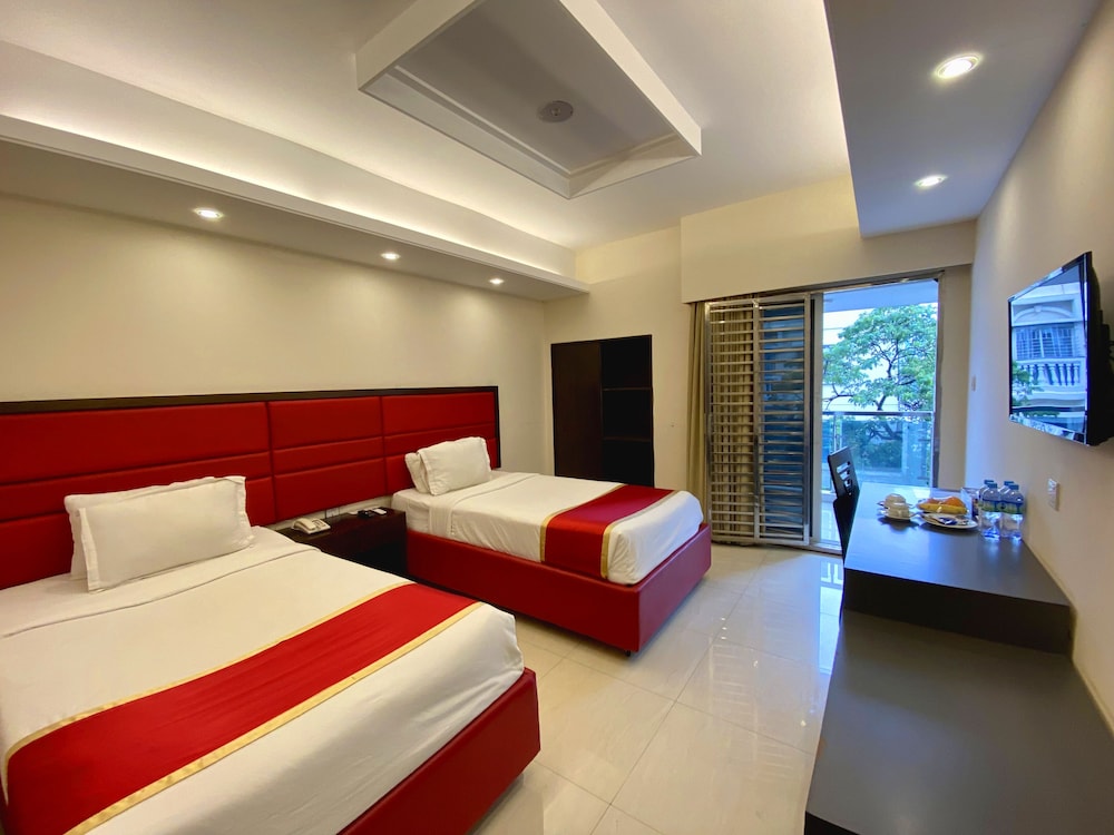 Deluxe Twin Room, City View - Photo 1