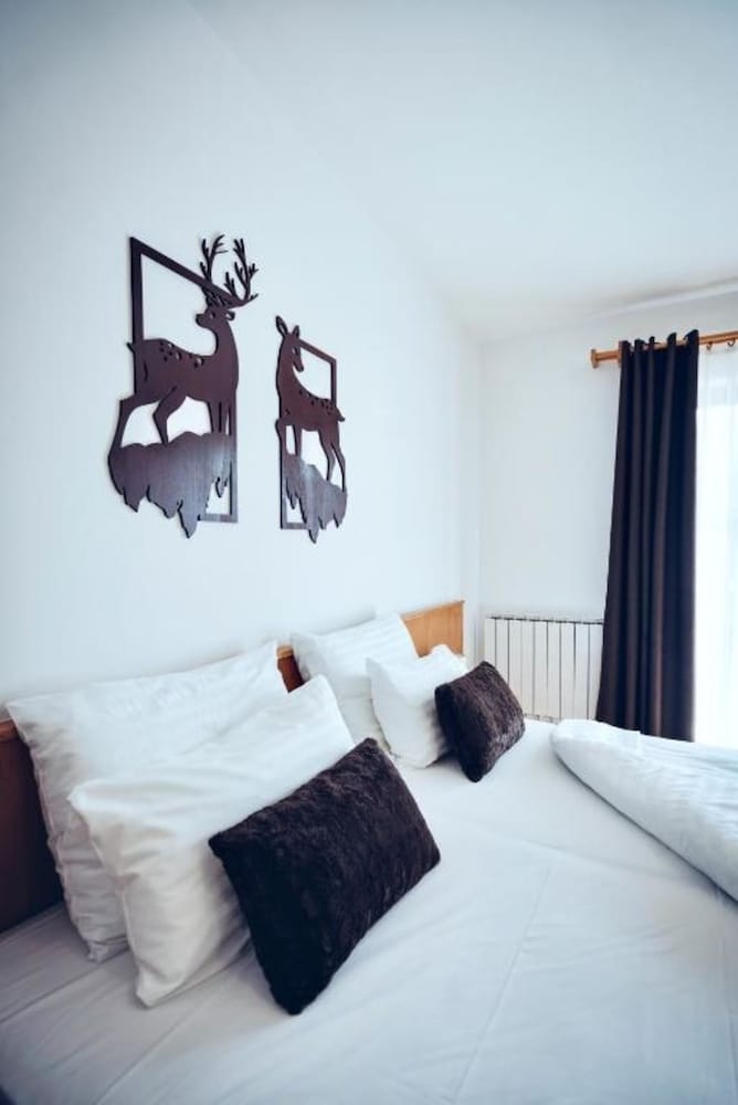 Deluxe Double Room, Balcony - Photo 2