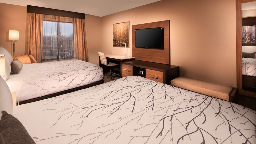 Standard Room, 2 Queen Beds, Non Smoking, Balcony (View) photo 3
