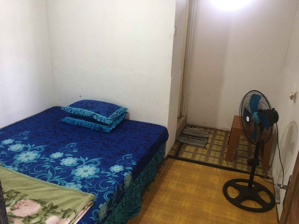 1-Bed Non AC - Photo 1