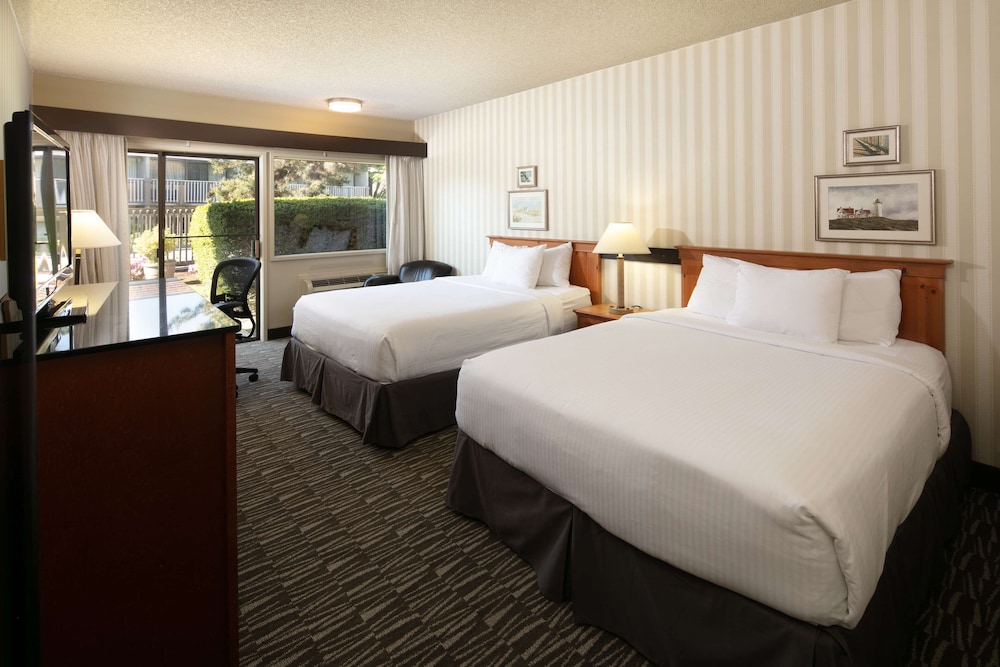 Room, 2 Queen Beds - Photo 2