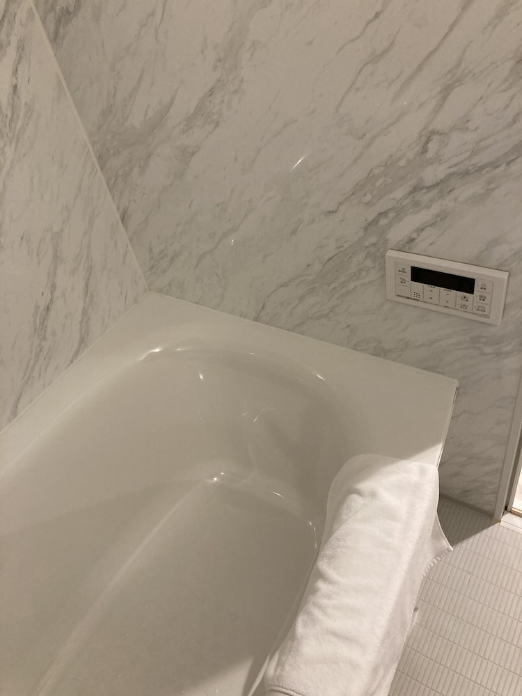 Standard Suite - Photo 33