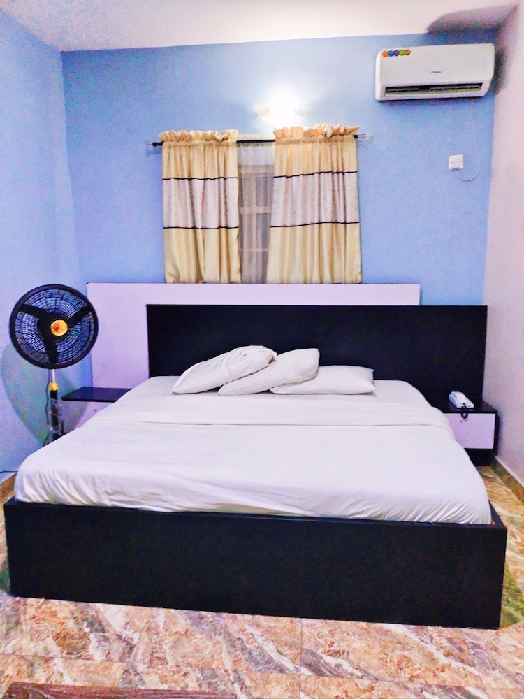 Deluxe Room - Photo 4