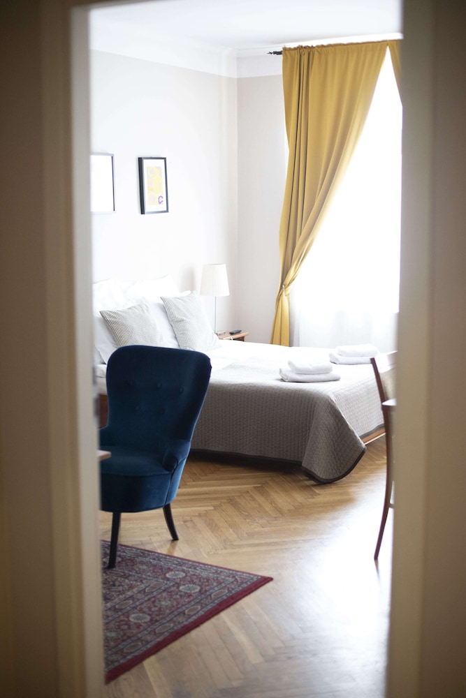 Exclusive Apartment, 2 Bedrooms, Private Bathroom photo 3