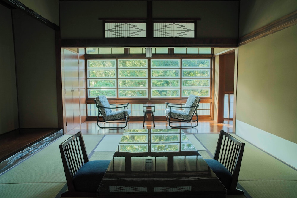 RINDOU Japanese-Style Twin Room with Garden View