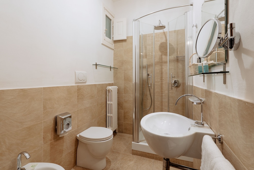 Luxury Studio Suite photo 2