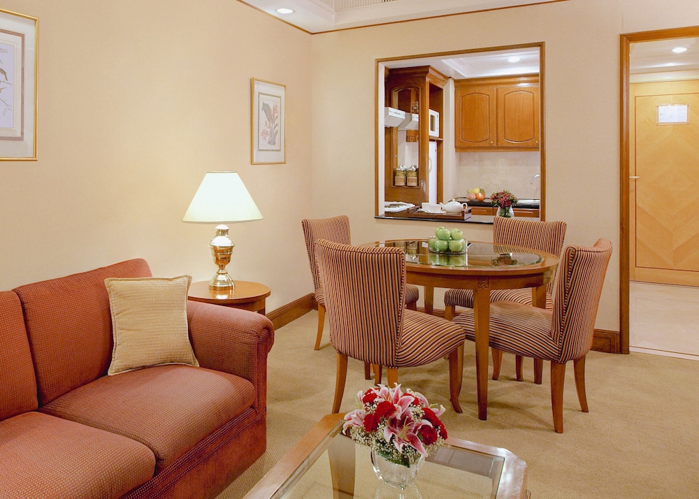 One Bedroom Suite - Photo 9