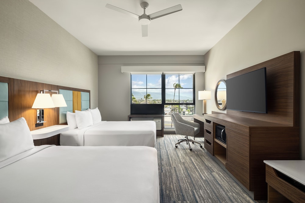 Room, 2 Queen Beds, Accessible, Bathtub photo 1