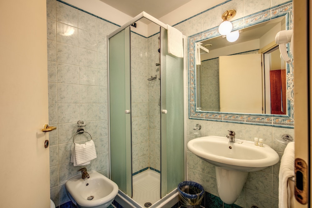 Triple Room - Photo 3