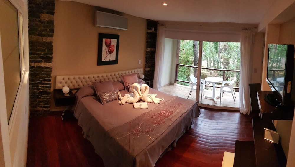 Superior Double Room, 1 King Bed, Non Smoking photo 2