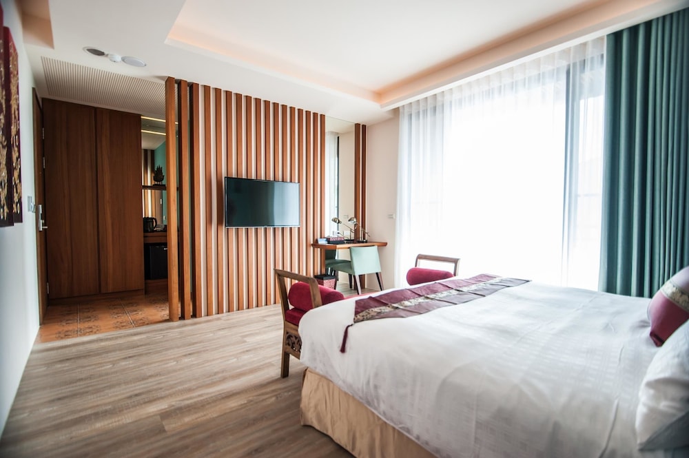 Deluxe View Room photo 3
