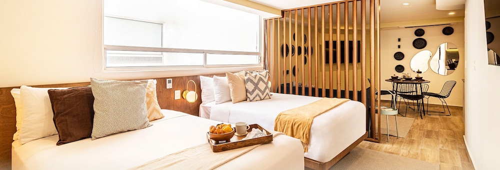 Signature Apartment, City View photo 1