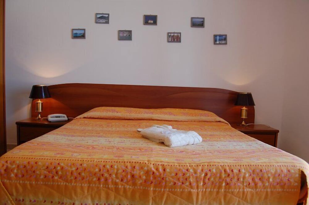 Standard Triple Room photo 1