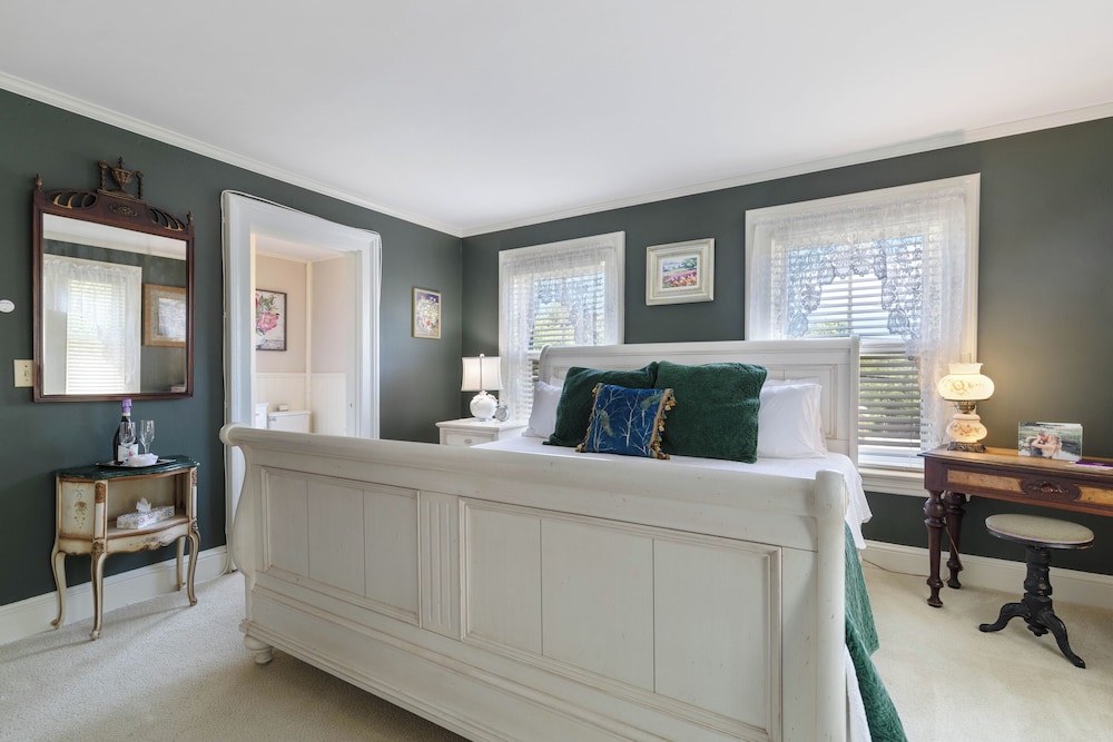 The Haddam Room photo 3