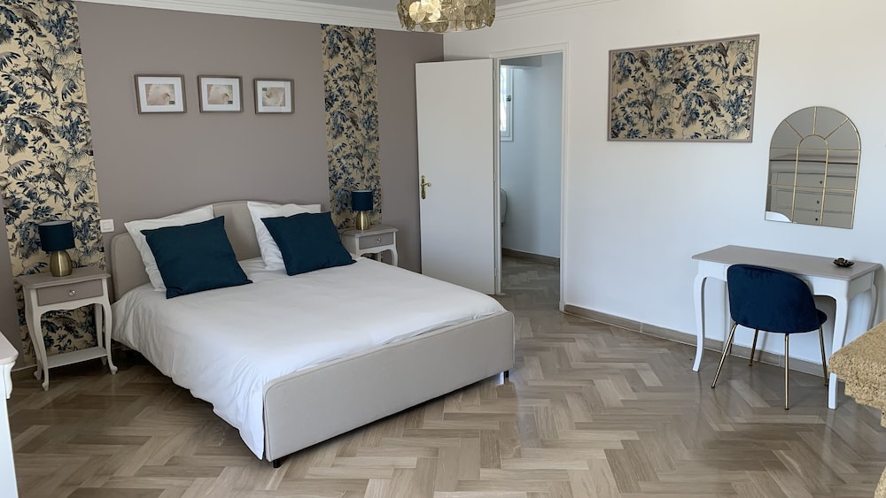 Luxury Double Room, Private Bathroom