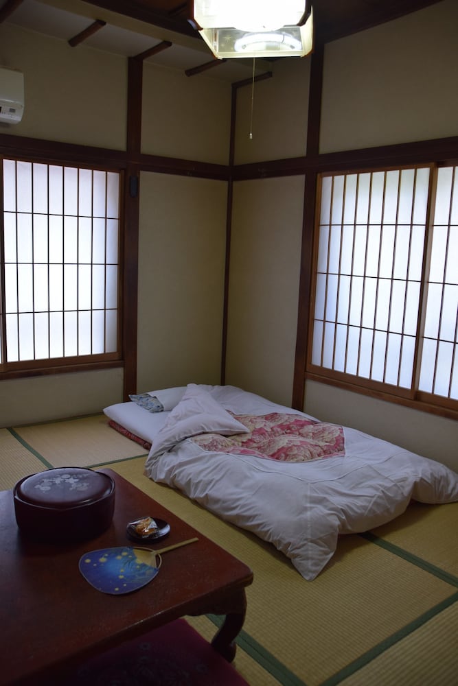 Traditional Japanese-style Room for 1 Guest (Breakfast available at extra cost, No bathroom in room) photo 1