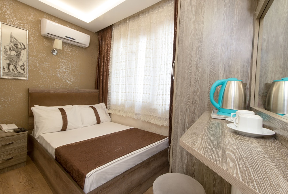 Standard Double Room, City View photo 2