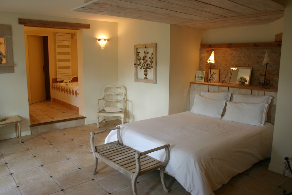 Superior Double Room (Orchidées) photo 1