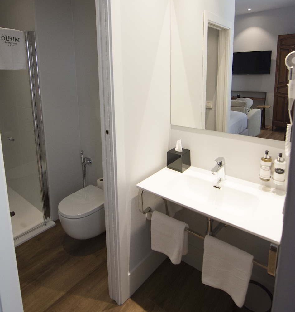 Double or Twin Room - Photo 27