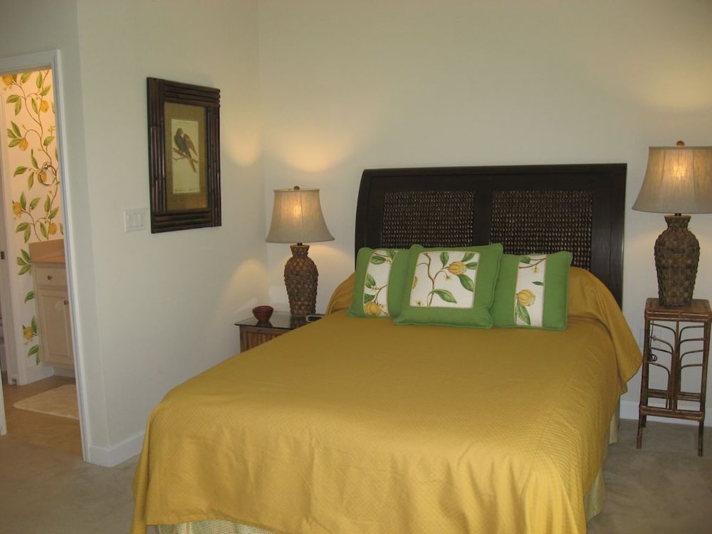 Townhome, 3 Bedrooms photo 2