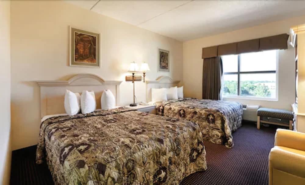 Standard Suite, 2 Bedrooms - Photo 3
