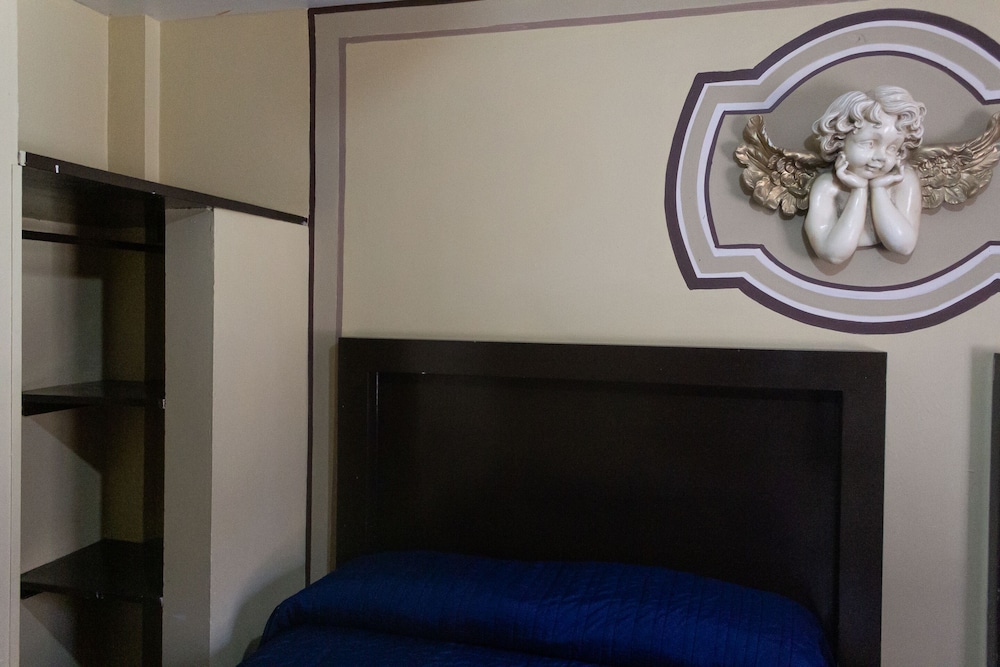 Standard Triple Room photo 2