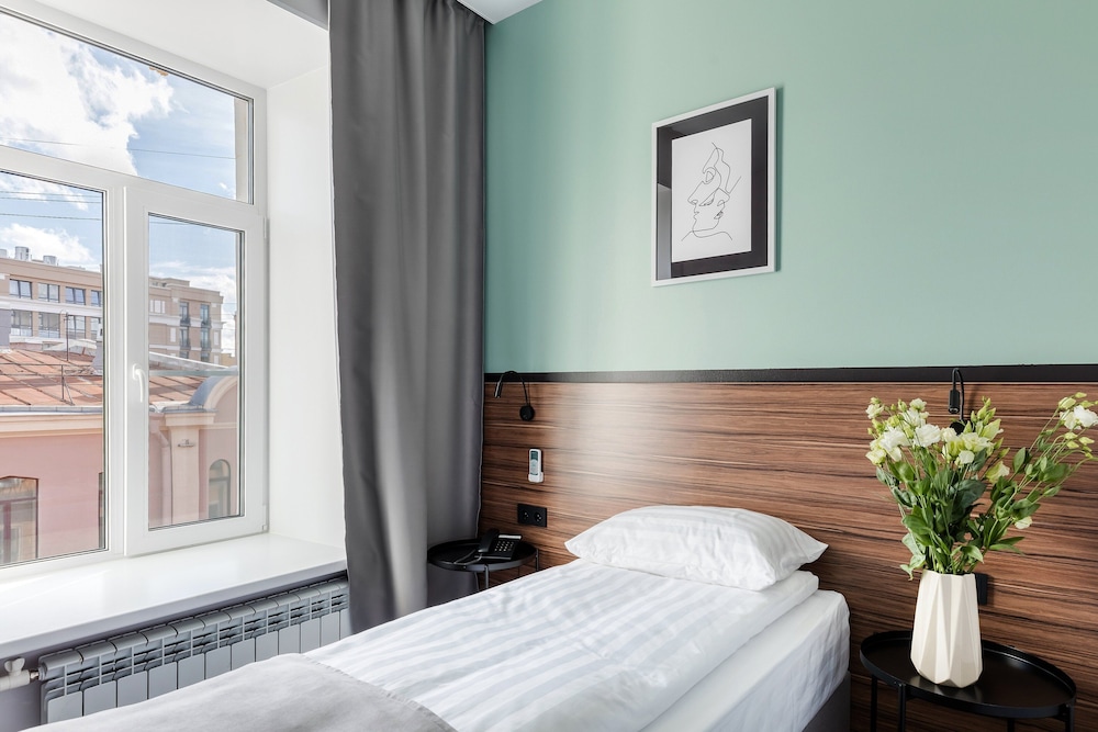 Standard Single Room