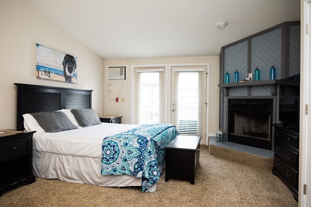 Premium Condo, 1 King Bed with Sofa bed, Garden Area photo 1