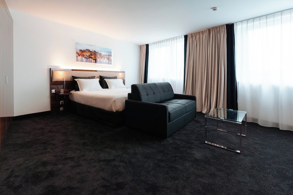 Prestige Suite - Photo 1