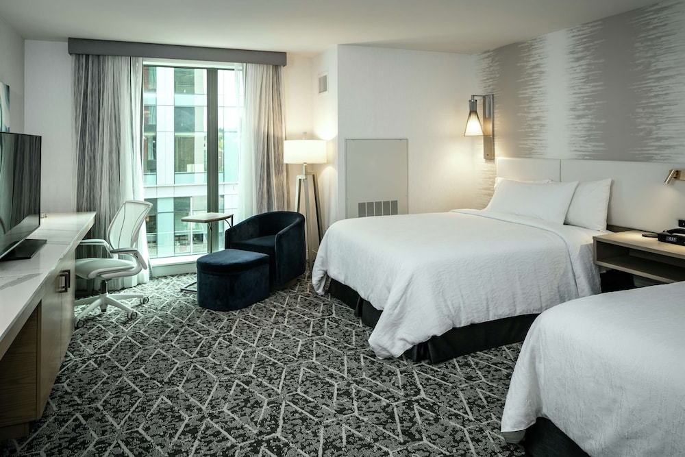 Room, 2 Queen Beds, Accessible, Non Smoking (mob/hearing acc w/ roll-in shower)