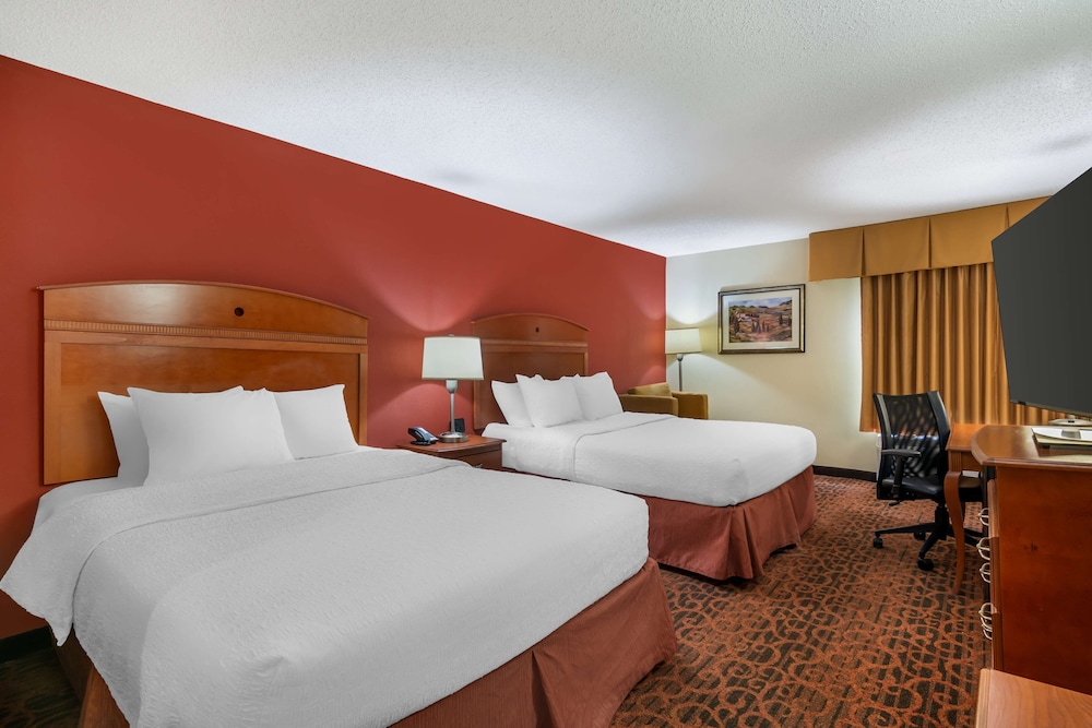 Standard Room, 2 Queen Beds, Accessible, Bathtub - Photo 1