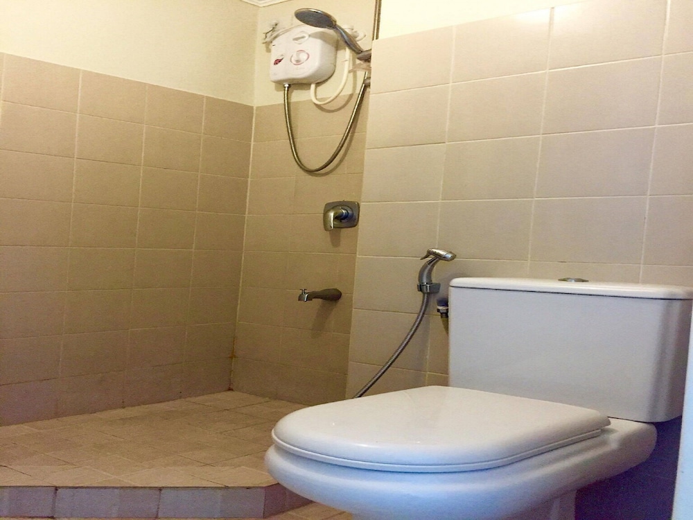 1 Bedroom Condo, Unit 4/416 photo 2