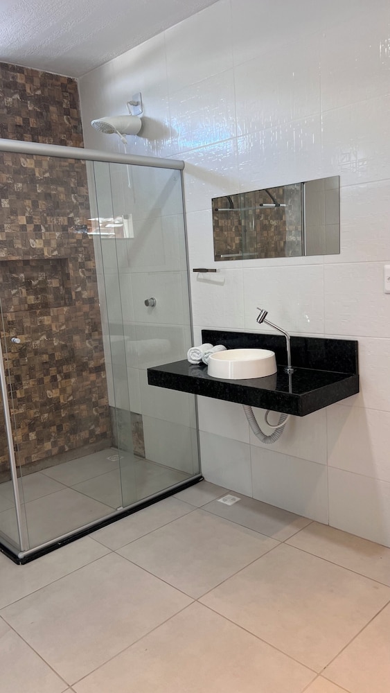 Luxury Room - Photo 12