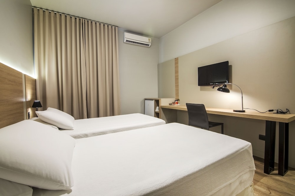 Deluxe Twin Room photo 2