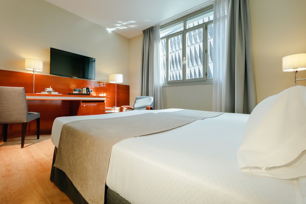 Standard Triple Room (2 adults + 1 child) - Photo 1