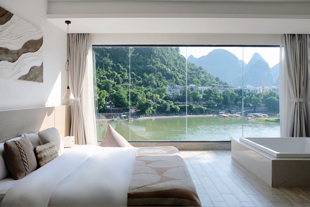 Grand Room photo 1