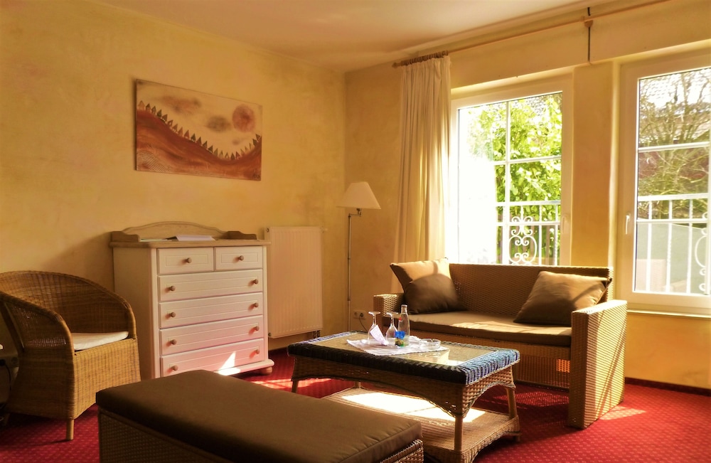 Comfort Double Room (im Gästehaus-Schulhaus 20 m entfernt) photo 3