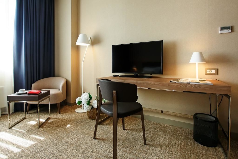 Standard Double or Twin Room photo 1