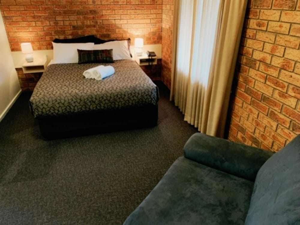 Family Room, 1 Queen Bed photo 1