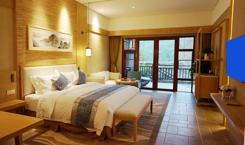 Deluxe Mountain View Room photo 1