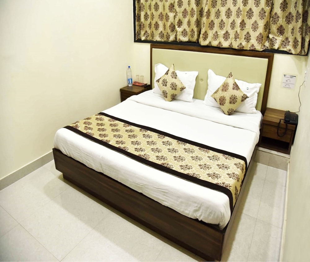 Standard Room, 1 King Bed, Accessible, Non Smoking photo 1