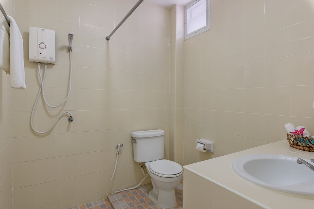 Beach House, 3 Bedrooms, Beachside - Photo 5