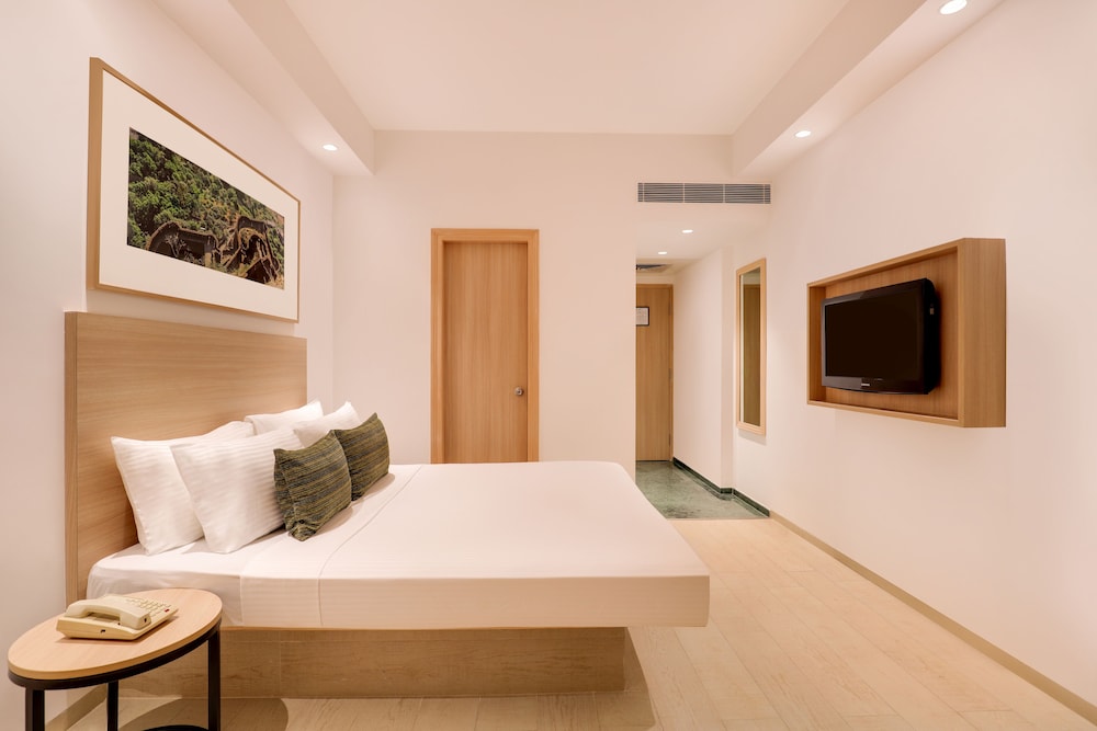 Deluxe Room - Photo 2